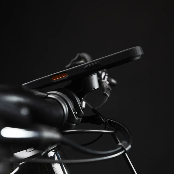 Low-profile handlebar mount for everyday riding
